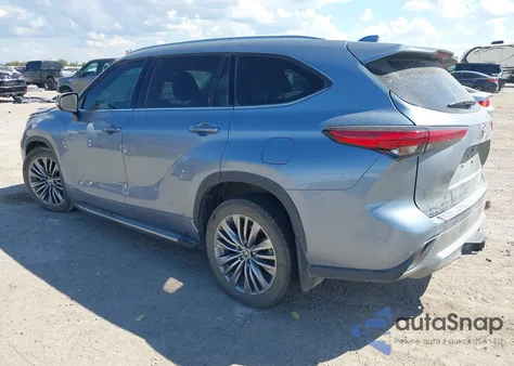 2021 Toyota Highlander Hybrid Platinum z USA, uszkodzony, nr VIN 5TDEBRCH8MS066496